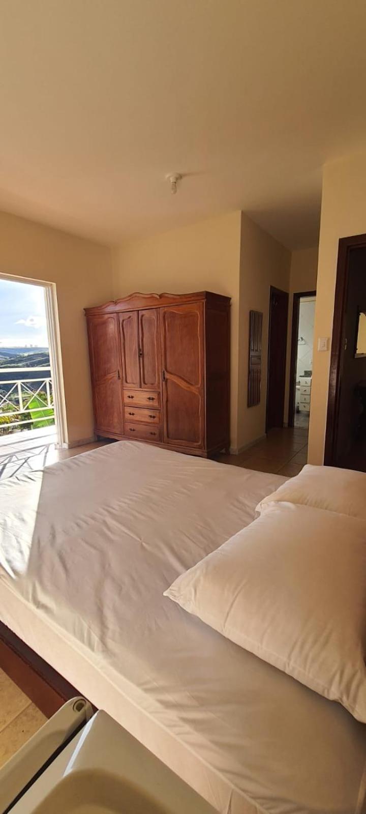 Hospedagem Iolanda Bed & Breakfast Diamantina Bagian luar foto